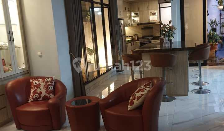 Jual Cepat Rumah Cantikdi BSD Nusaloka LT 211M LB 238M