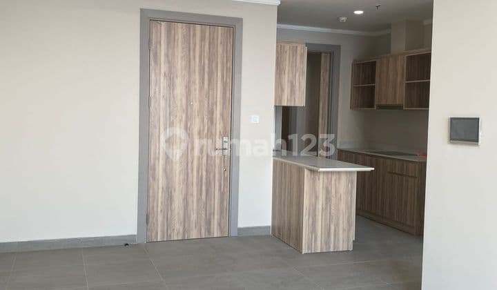 Quick Sale Azzure Condominium Tower Jakarta Kemayoran 144m² Private Lift