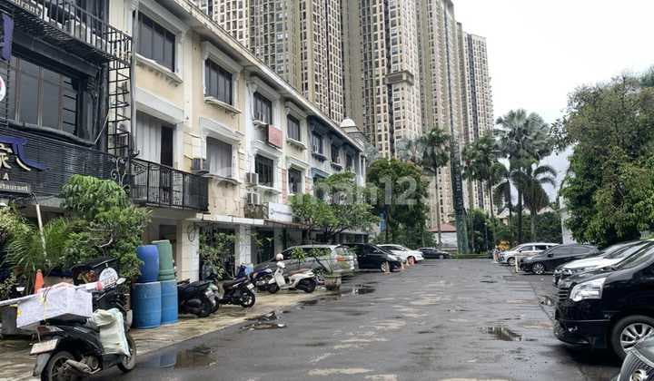 For Quick Sale: Raffles Hills Cibubur Jaktim Shop House, 85m² Land Area, 3 Floors