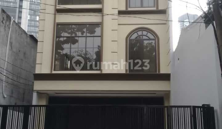 Disewakan Ruko Besar di Setiabudi Kuningan Jaksel LT 198M 3,5 Lantai