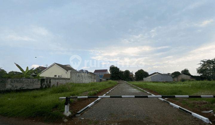 Land Plot Ready to Build 5 Minutes from Kayu Manis Toll Gate, Freehold Title