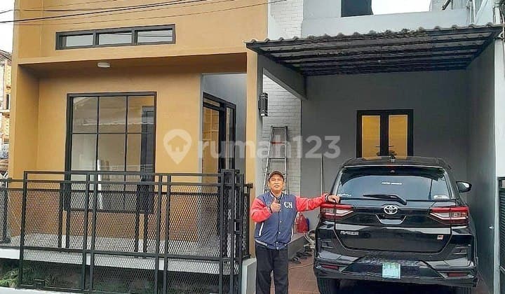 Rumah Elegan Murah Rooftop & Mezzanine Full Furnished di Jatiasih