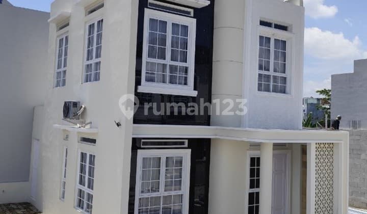 Elegant Classic 2-Story House in Soreang Bandung Ready for Occupancy
