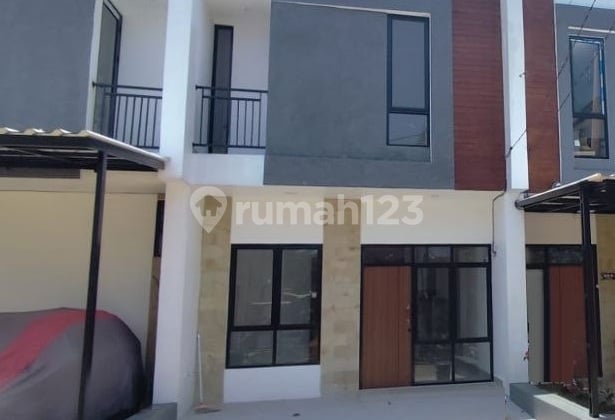 Rumah Sai Mampang, Baru, 2 Lantai, Mewah Harga Murah di Mampang Pancoran Mas, Kota Depok Jual Dijual