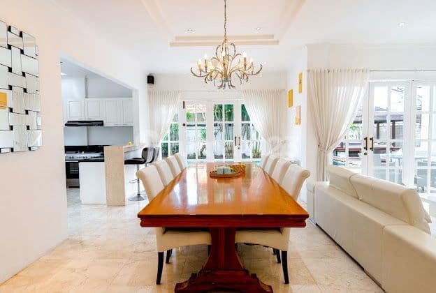 Luxury villa in seminyak , walking distance to the beach