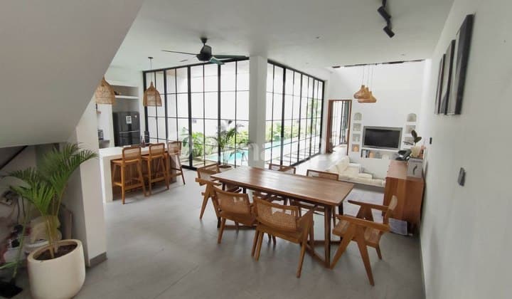 Villa SHM Munggu, Badung