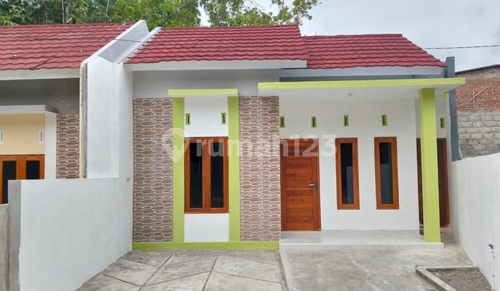 Rumah Tinggal Lokasi Strategis Dekat Kampus Umy - Gamping Sleman