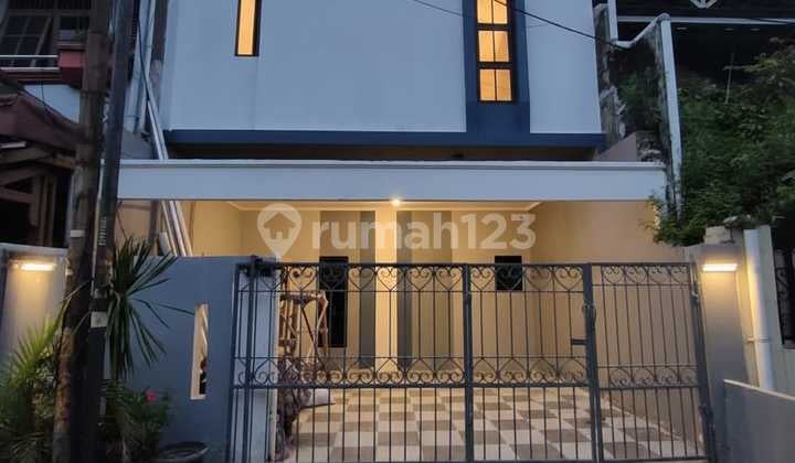 Rumah Baru Dalam Komplek Siap Huni di Duren Sawit Jaktim