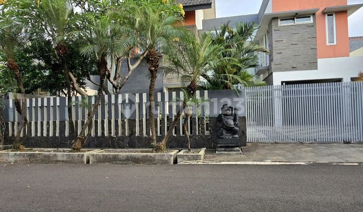 Favorite Second Home in a Complex in Duren Sawit, East Jakarta