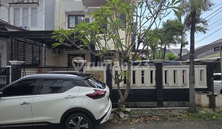 Rumah Posisi Hook Furnished Dalam Komplek Billymoon Pondok Kelapa