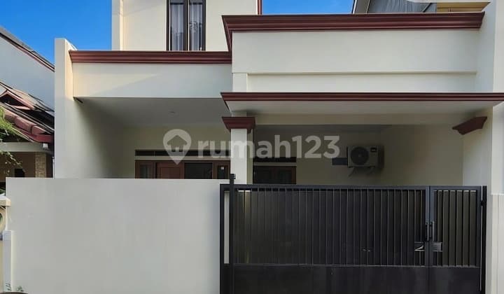 Rumah Second Dalam Komplek di Pondok Kelapa Jaktim