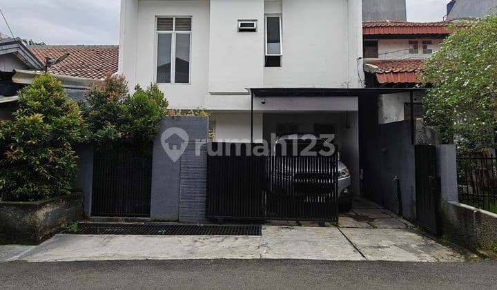 Renovated House in a Complex in Duren Sawit