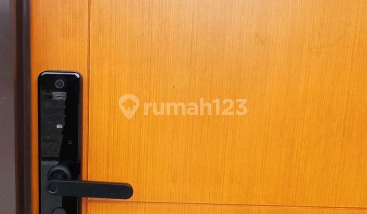 Rumah Mewah 2 Lantai Di Pamles Park, Pamulang Barat, Pamulang, Kota Tangerang Selatan, Banten, Indonesia, 15417, Pamulang