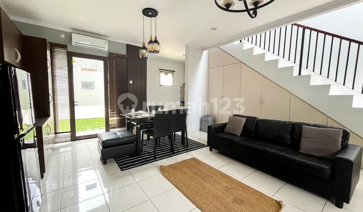 Harga Spesial + Banyak Hadiah! Rumah Type Lavender Full Furnished di Green Park!!!