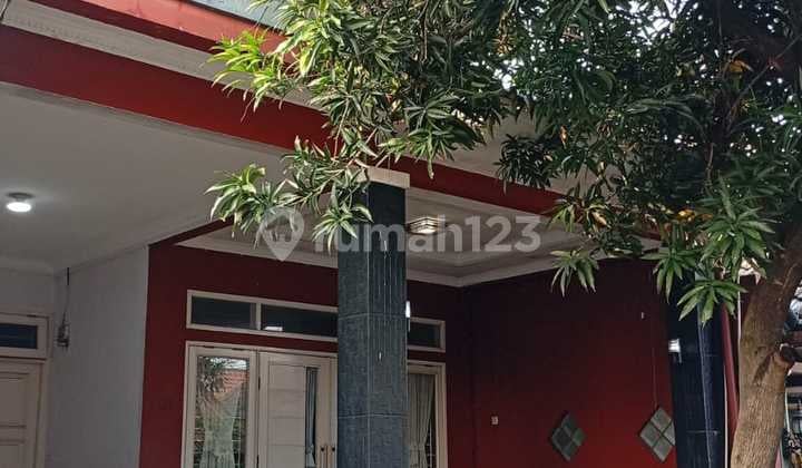 Rumah 2 Lantai Semi Furnish di Kemang Pratama Bekasi