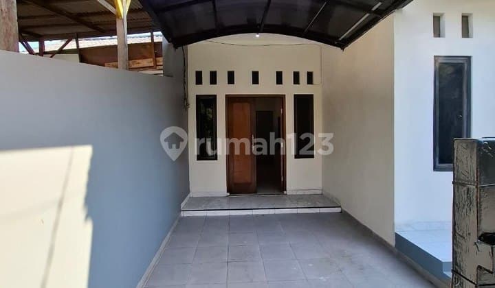 Rumah Strategis di Taman Harapan Baru Bekasi