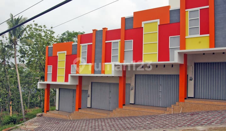 Ruko Banyumanik Siap Pakai - DP 0% Free All In