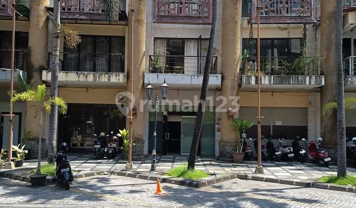 4-Storey Shop House with Premium Location Inside a Shopping Complex