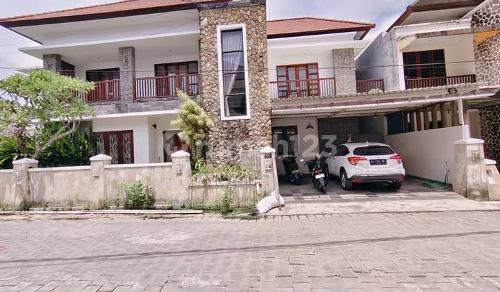 Rumah Semi Villa Siap Huni Dekat dengan Jalan Toll