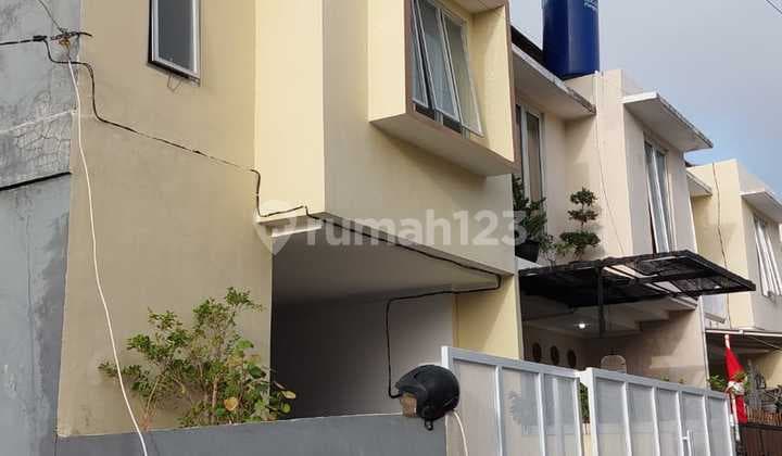 Rumah 3 Lantai Siap Huni Berlokasi Strategis