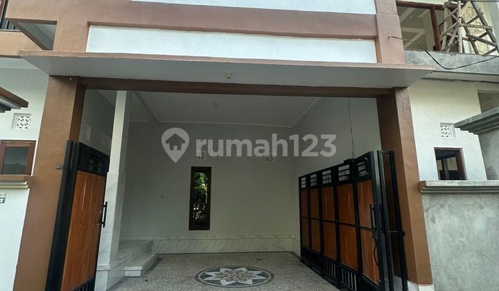 Rumah 2 Lantai Siap Huni Dekat Kampus Warmadewa