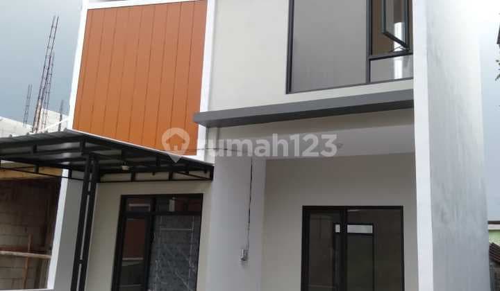 Ready-to-Occupy House for Sale in Jatihandap Padasuka Cicaheum, Flood-Free