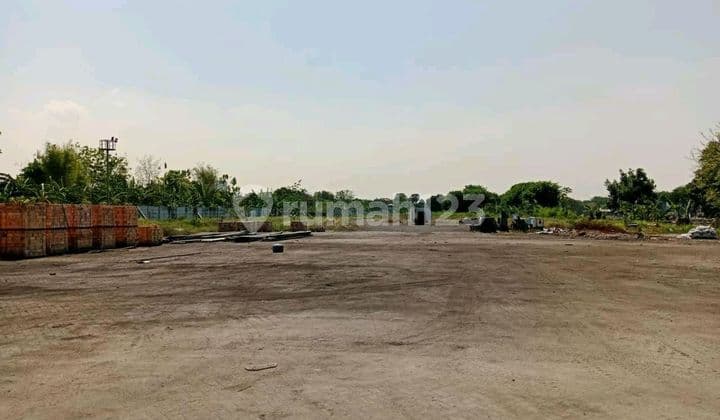 Land for Sale in Gresik Industrial Area, East Java, Square-Shaped Plot.