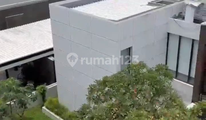 Runah Graha Famili Platinum Terrace 4 View Golf 4 Lantai Semi Furnished