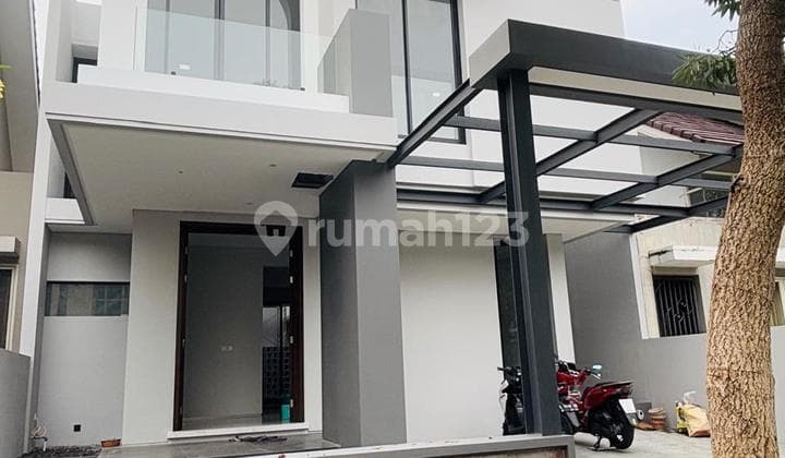 New 2-Story Citraland Woodland House Near Fresh Market with 6 Bedrooms