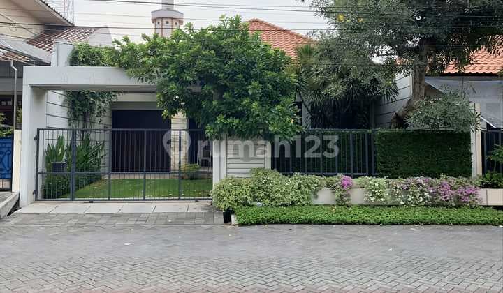 Murah!! Dijual Rumah Terawat Vila Bukit Permai Luas 300 Dekat Pakuwon Mall Dan Hr Muhammad