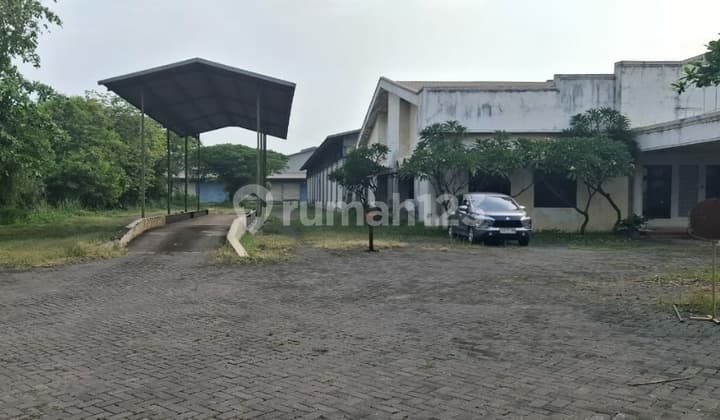 Dijual Gudang Tanah dan Bangunan Raya Krikilan Driyorejo Gresik 48000.0 M² HGB Bekas Pabrik Baja