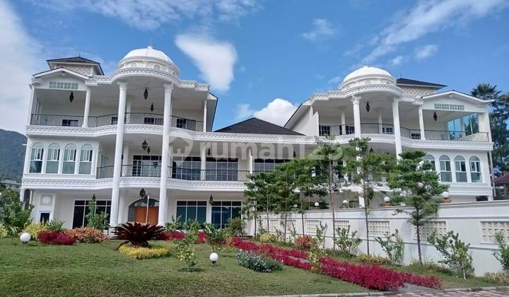 Villa Kembar Cantik Super Mewah Jual Banting Harga Furnished