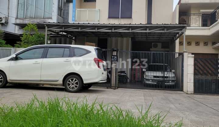 Di Jual.rumah Di.kompleknpaling Elit.di.jakartabtimur, Bebas Banjir, Dekat Campus, Dekat Sekolah International, Dekat Toll.becakayu, Dan Toll.cikampek, Billymoon, Jakarta Timur