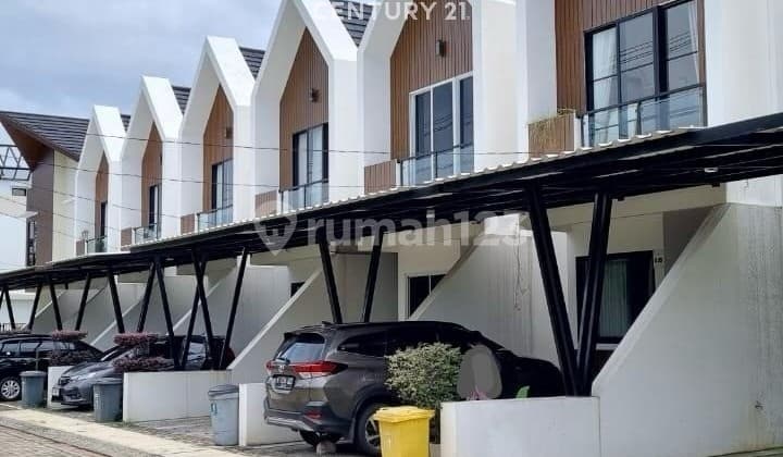 Rumah Bagus Siap Huni Dekat Stasiun MRT