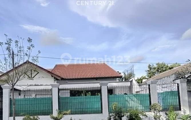 Dijual Rumah Di Jalan Raya Pesanggrahan Lokasi Strategis