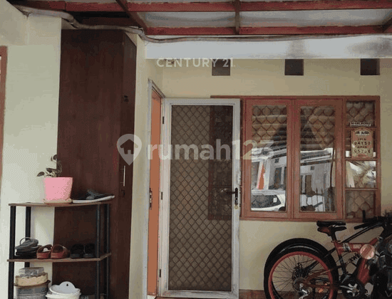 Dijual Rumah Strategis Daerah Bintaro Siap Huni