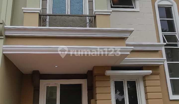 For Sale Cheap House in Samara Village Cluster in Gading Serpong, Neat