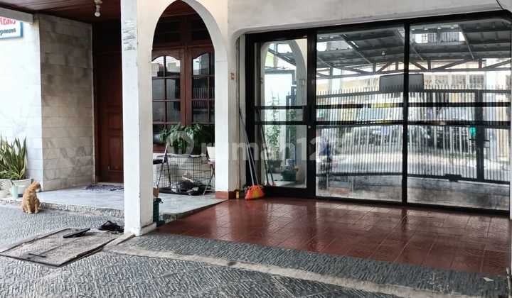 Rumah 3,5 Lantai Kokoh & Strategis Di Jakarta Pusat, Bebas Banjir & Siap Huni