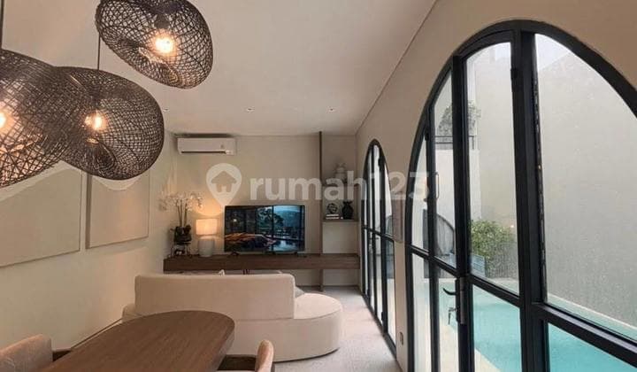 Dijual Brand New Villa di Canggu, Bali
