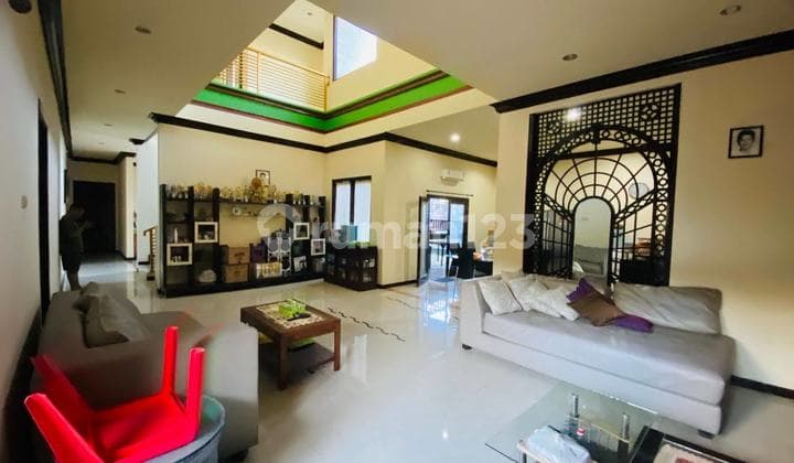 Ruko dan Rumah Dijual 5 Unit di Jalan Raya Sesetan