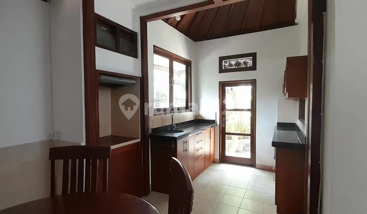 Rumah Semi Villa Hook Furnished With Pool Puri Gading Jimbaran