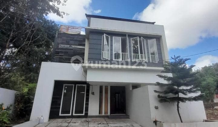 Rumah Siap Huni Rooftop One Gate System Dekat Unud - Jimbaran, Badung, Bali