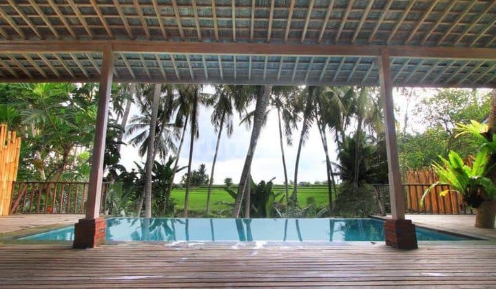 Dijual Villa View Sunset dan Sawah di Pantai Purnama, Gianyar