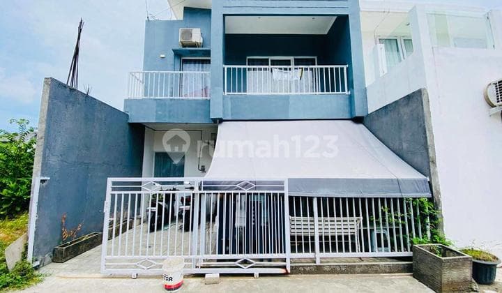 Rumah Strategis 2 Lantai Siap Huni Dekat Kemana-Mana, Mahendrata