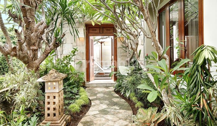 Dijual Villa Baru 3 Kamar di Pusat Jimbaran - Taman Griya Bali