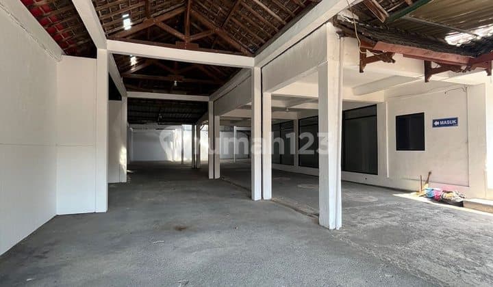 Dijual Gudang + Kantor Dekat Cok Agung Tresna, Renon €" Denpasar