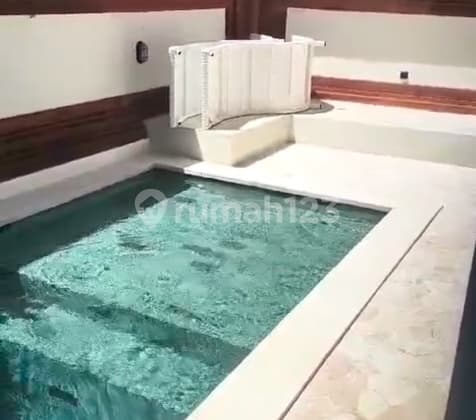 Villa For Rent On Sriwijaya Street - Prime Location & Cozy Living