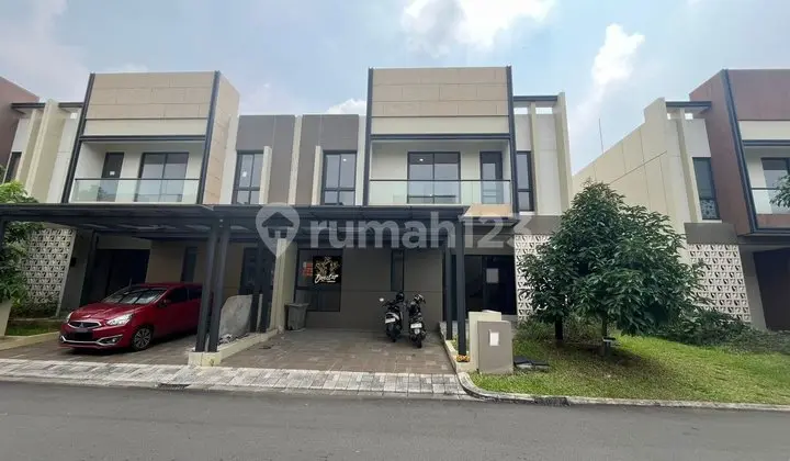 Disewakan Rumah 2 Lantai Semi Furnished di Cluster Carson