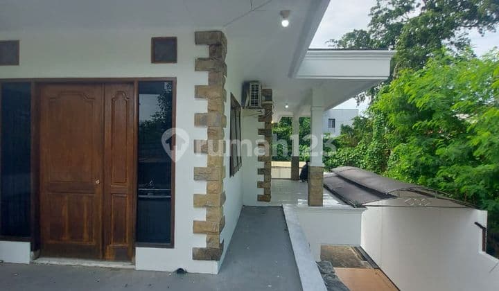 Disewakan Rumah Untuk Usaha