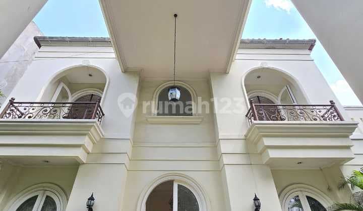 Disewakan Rumah Lux Dikemang
